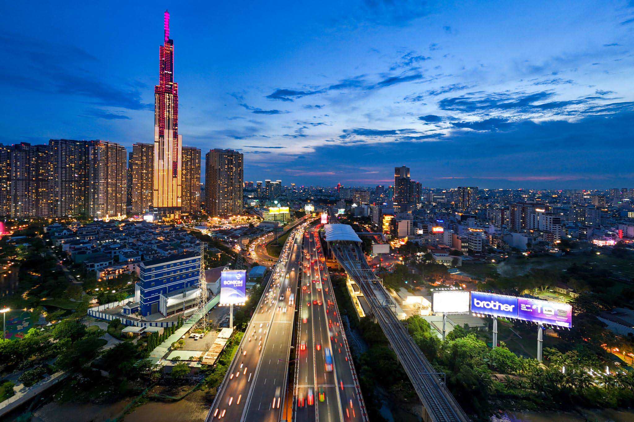 Toàn cảnh Sài Gòn cuối tuần
