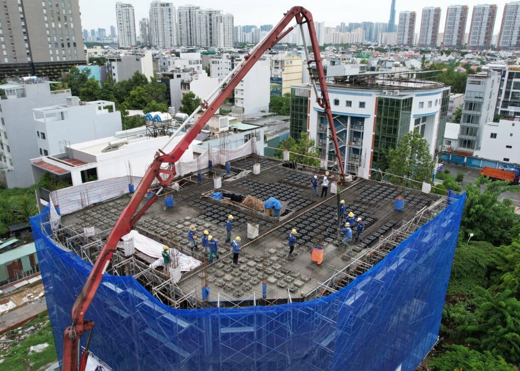 Khối tháp giữa trung tâm