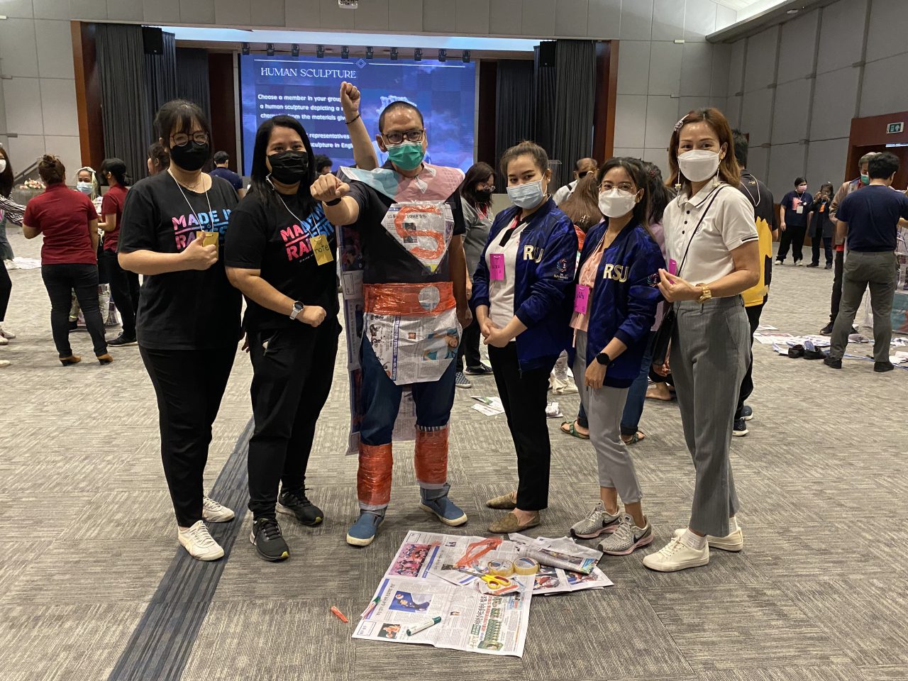 Tích hợp tiếng Anh vào hoạt động hàng ngày