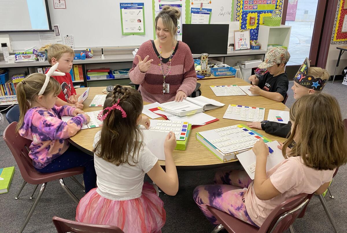 Giáo dục từ vựng và phát âm cho trẻ em