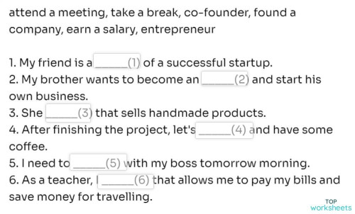 Người học đang viết đoạn văn và làm bài tập từ vựng