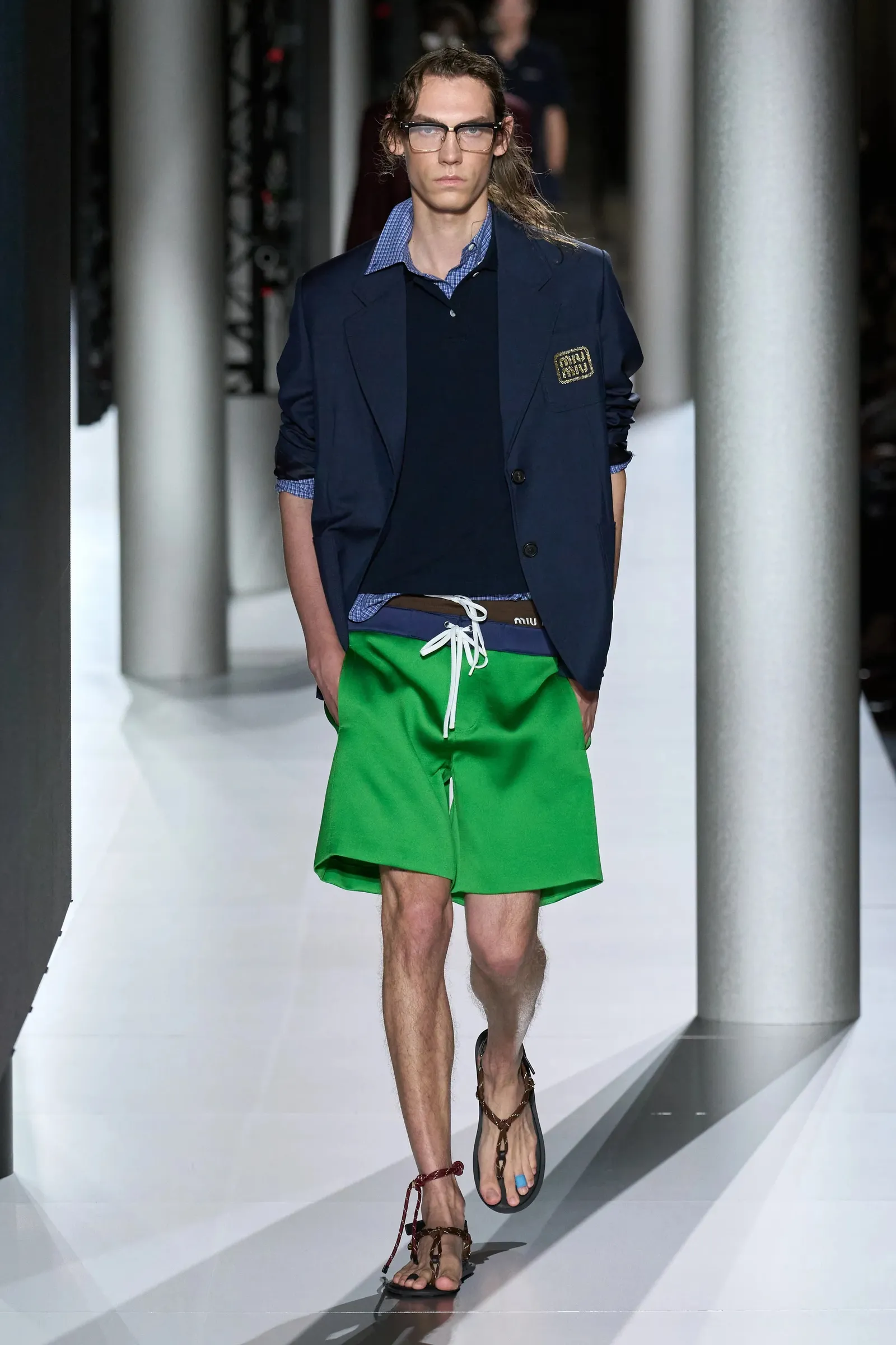 Miu Miu SS24 — quần shorts phong cách yacht