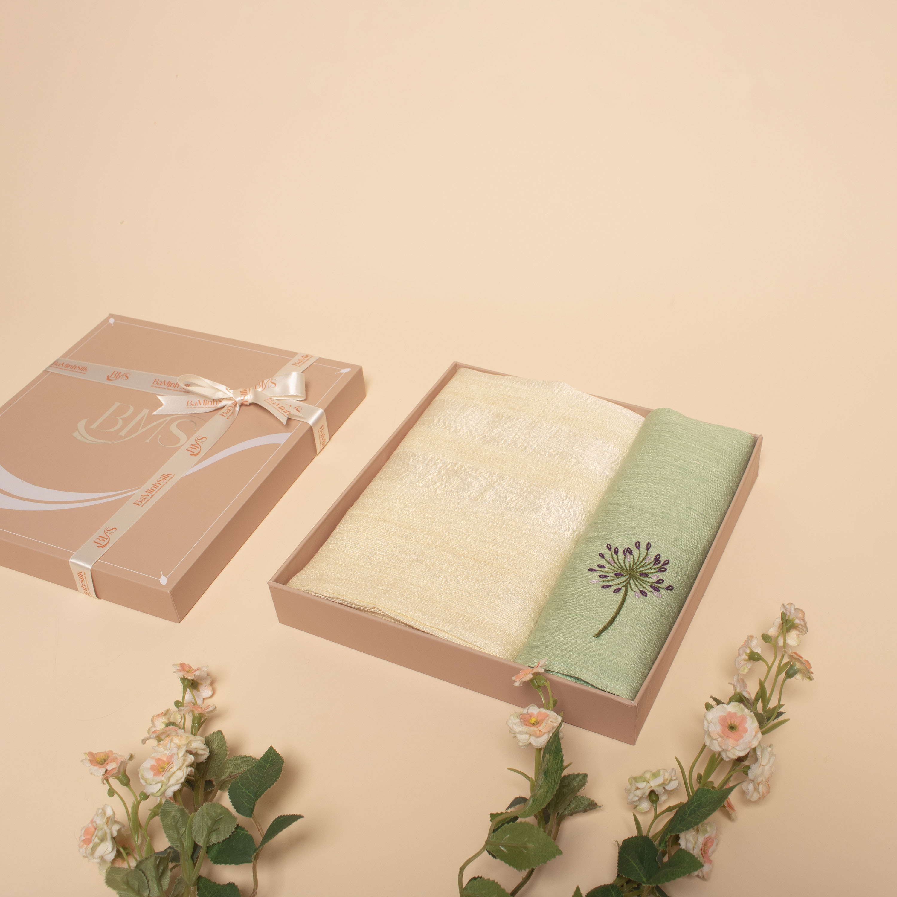 Silk — nhẹ nhàng và mịn màng cho da nhạy cảm