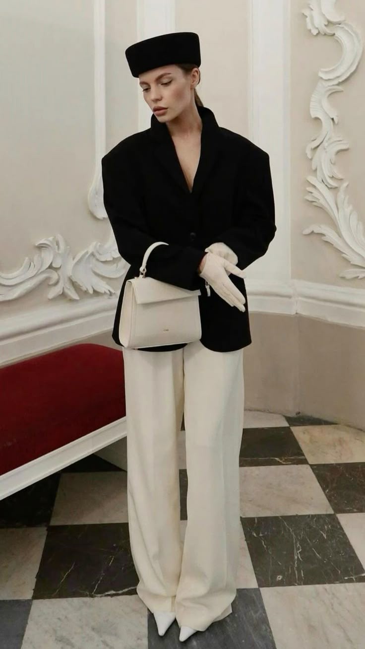 Opera Aesthetic: kịch tính