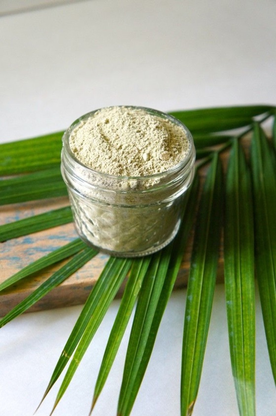 Sử dụng kem chấm mụn đúng cách giúp gom cồi nhanh chóng