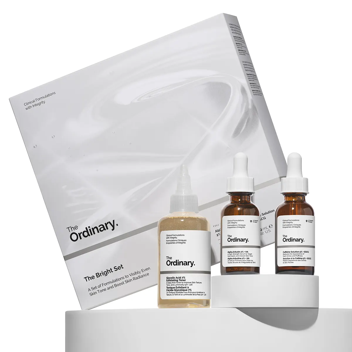 Cấp ẩm sâu và dưỡng sáng với Vitamin C và Hyaluronic Acid