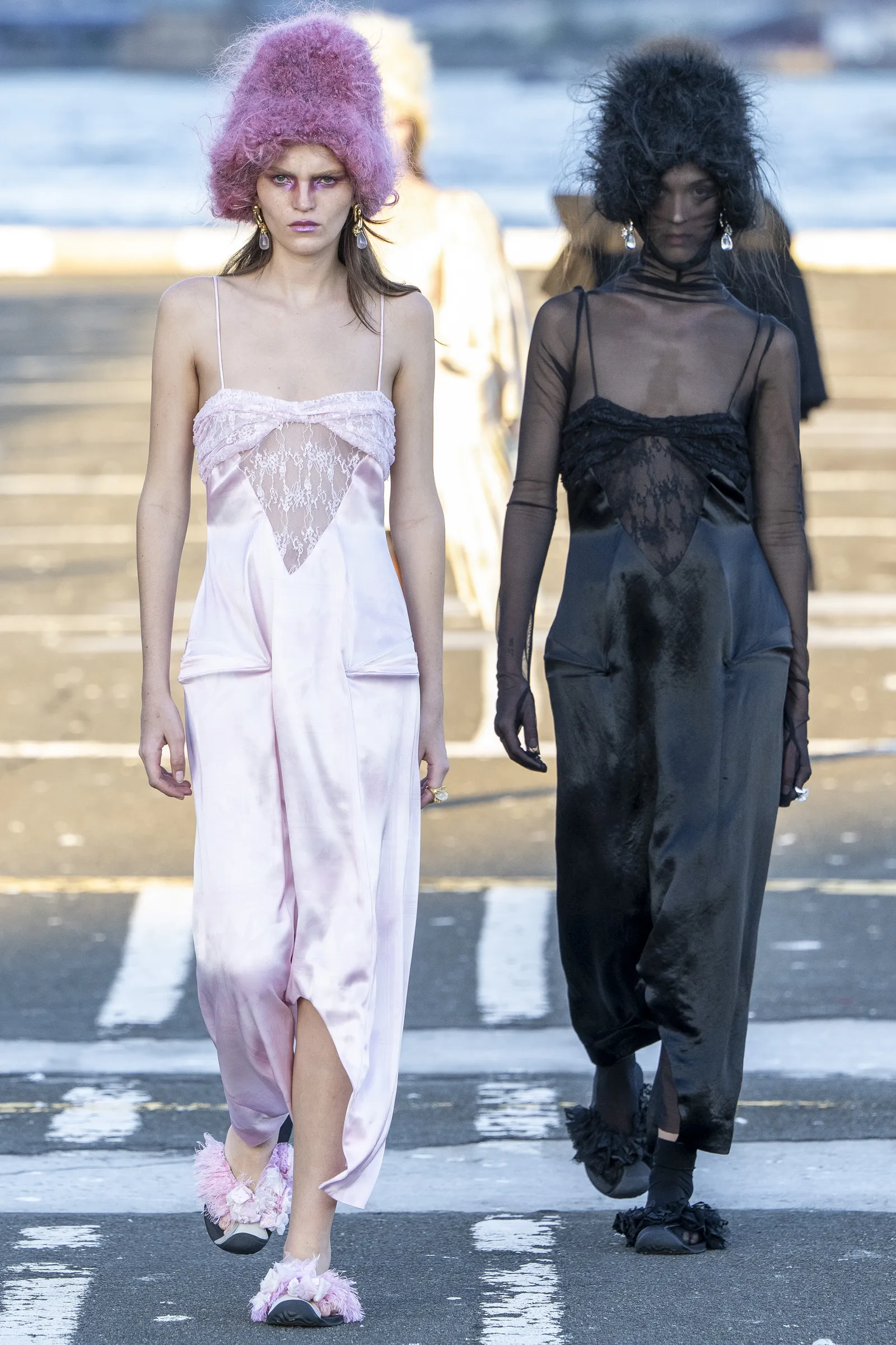 Phong cách phối màu đồng điệu trên sàn diễn NYFW Spring/Summer 2026