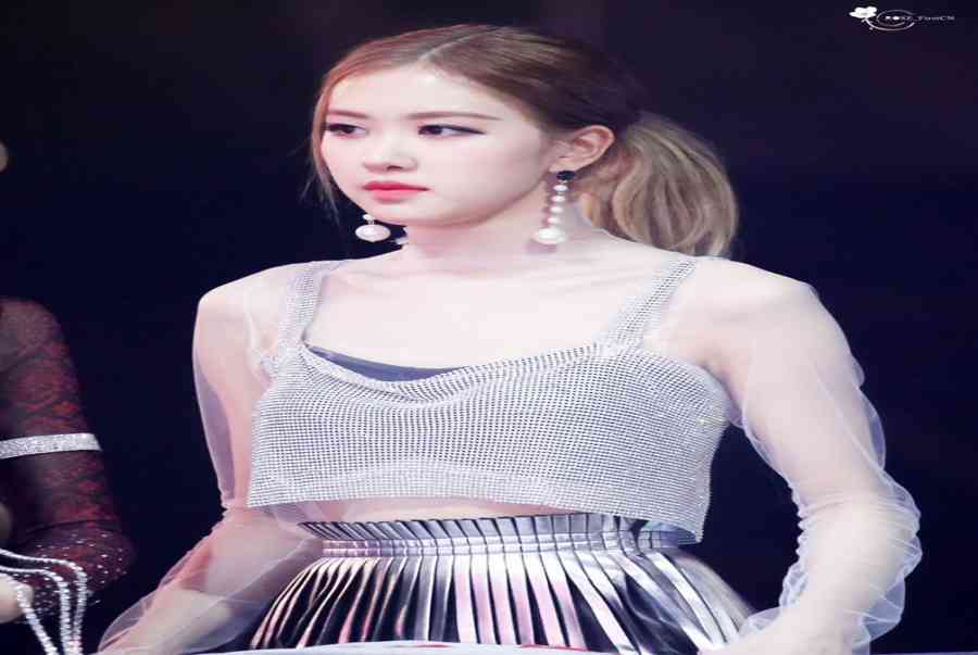 Rosé BLACKPINK với mái tóc blond thời 2019