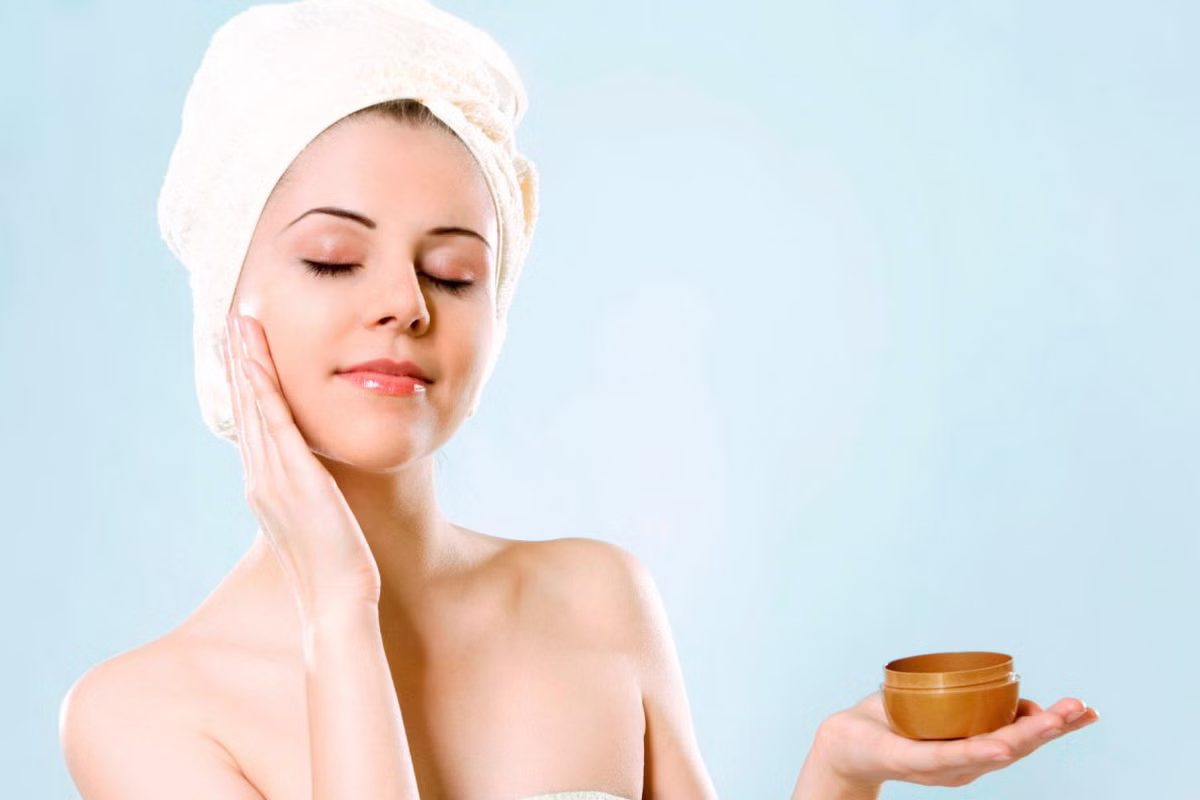 Hình ảnh minh họa quy trình chăm sóc da cơ bản