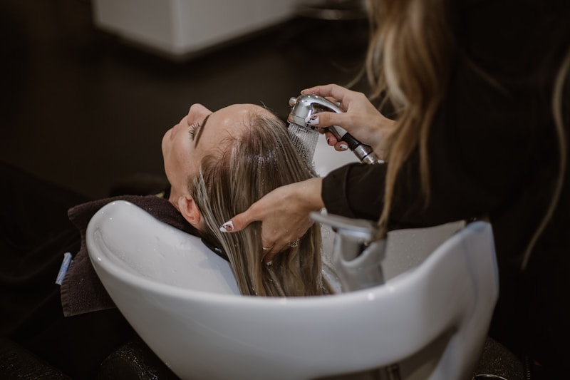 Kiểu tóc undercut nữ cá tính mạnh