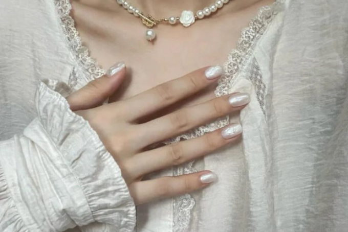 Mẫu nail cho da ngăm