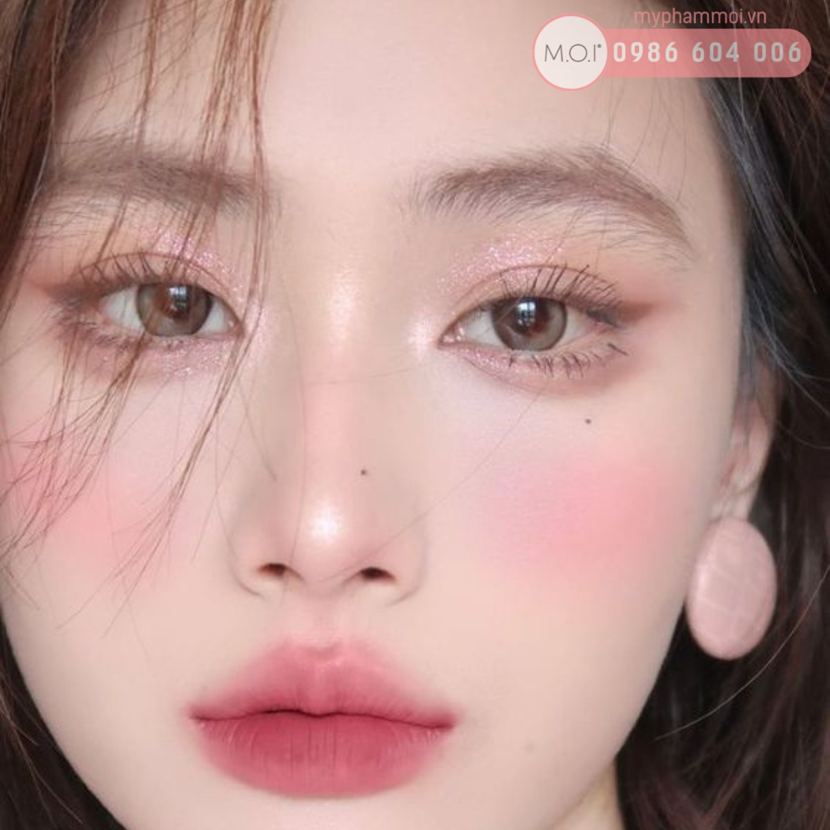Strawberry Makeup tông hồng dâu tây