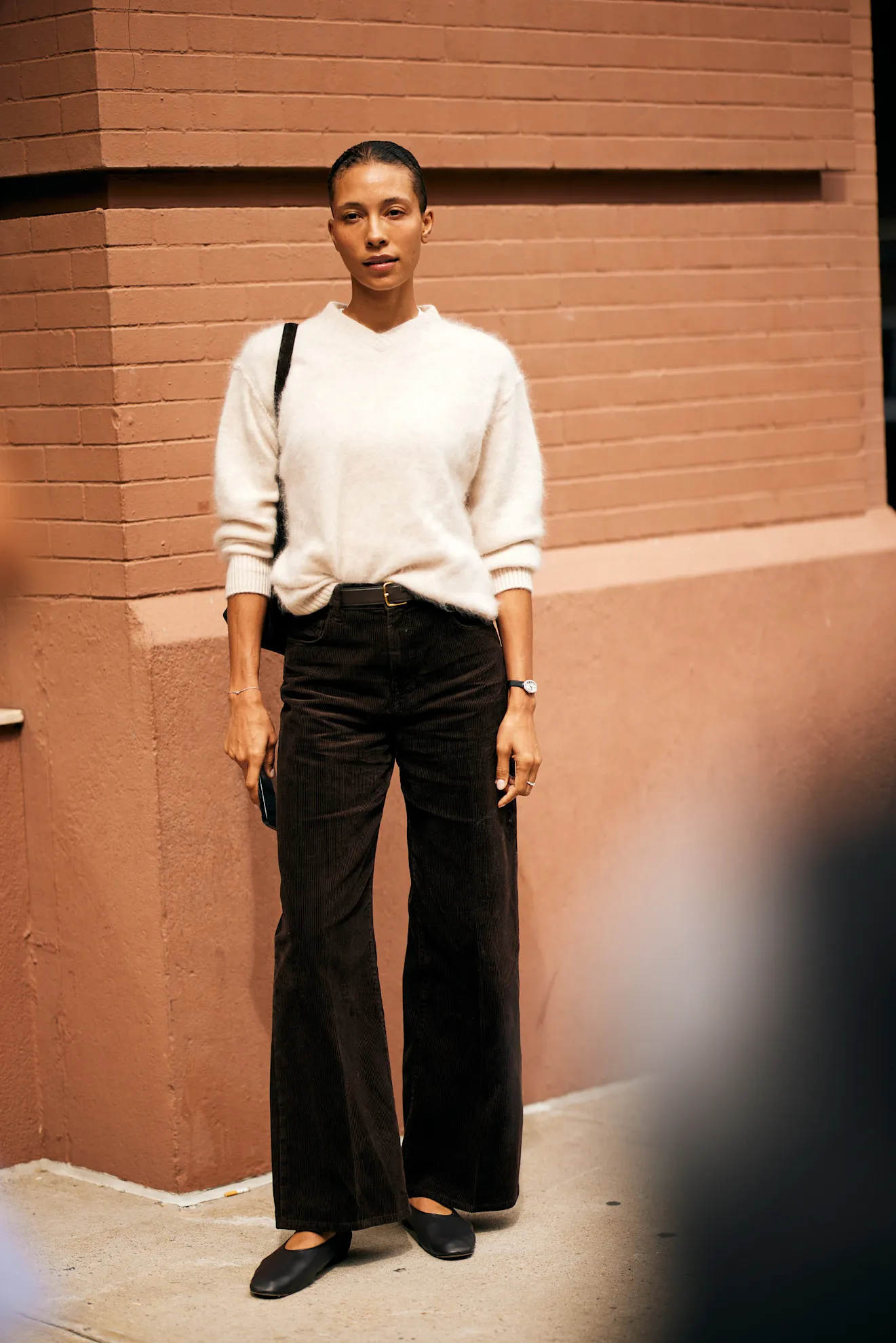 Áo len V-neck street style mùa thu 2026