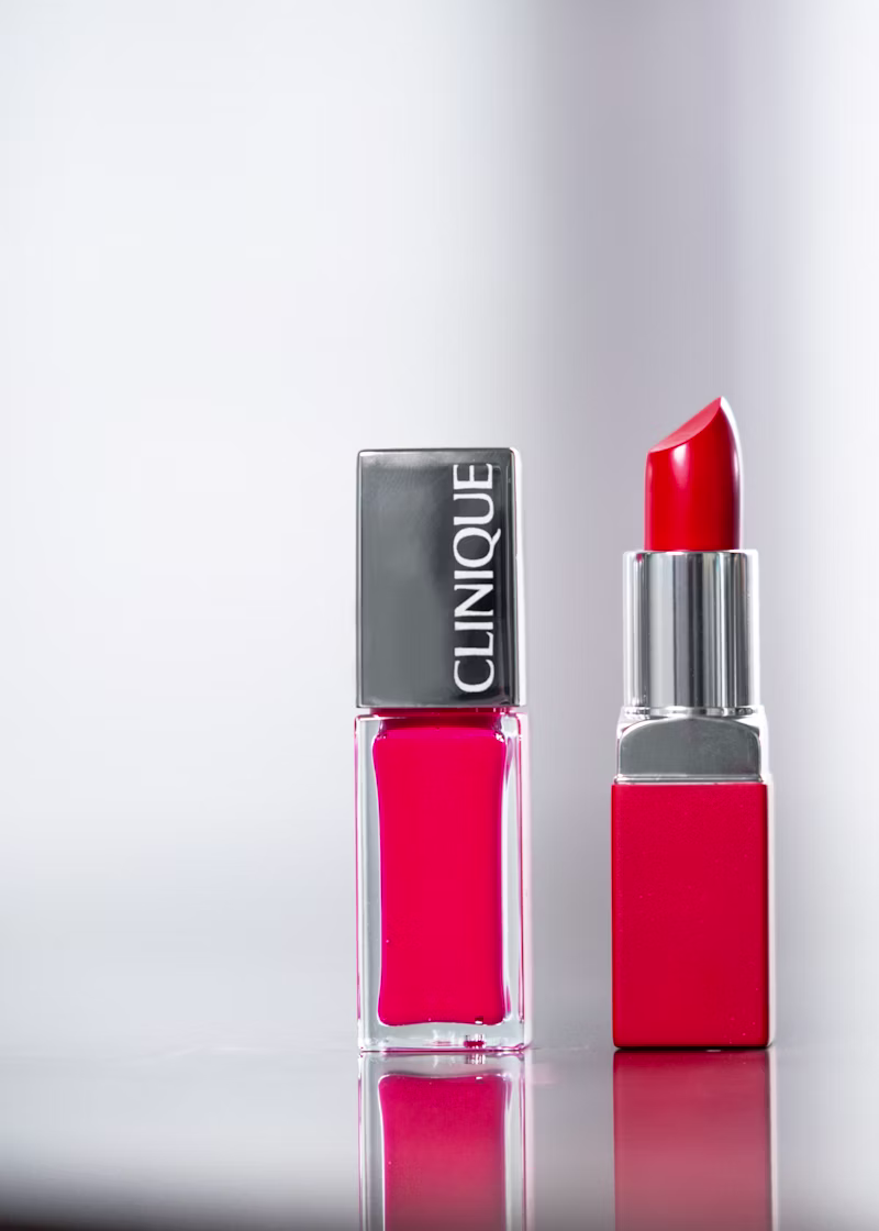 Natural lip gloss nude