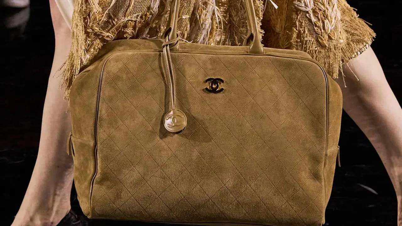 Bowling bag của Chanel