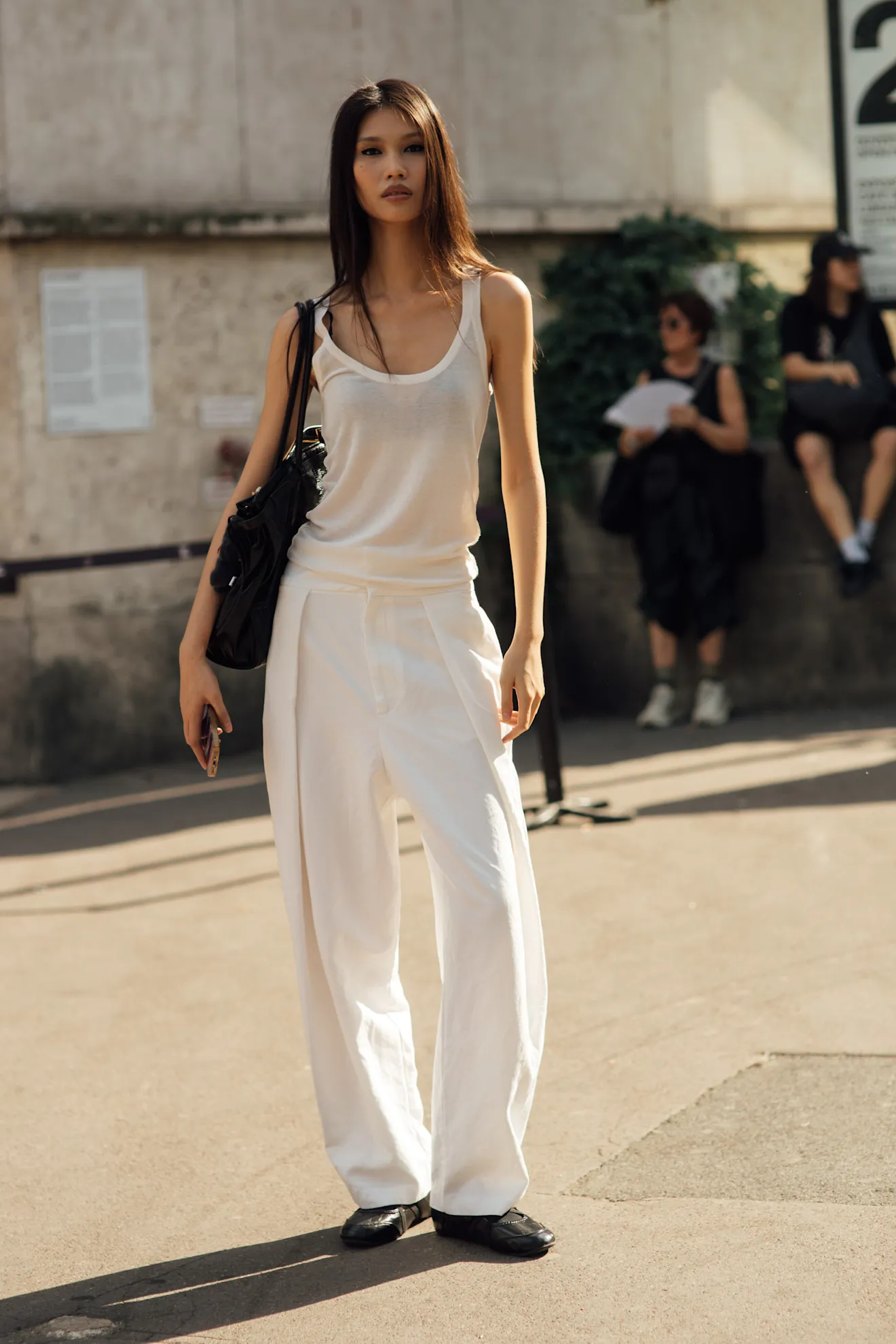Street style phong cách Paris mùa hè 2026