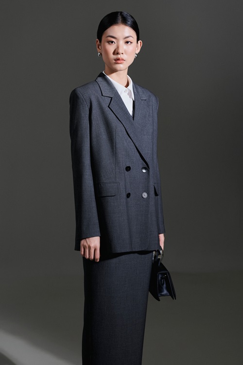 Outfit công sở nữ thanh lịch, chuyên nghiệp