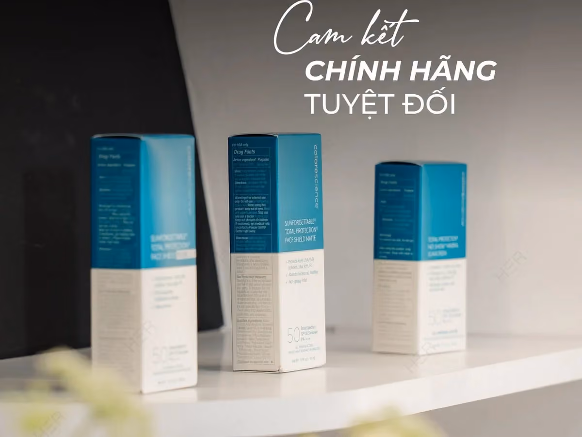 Kệ trưng bày dược mỹ phẩm chính hãng tại showroom HER