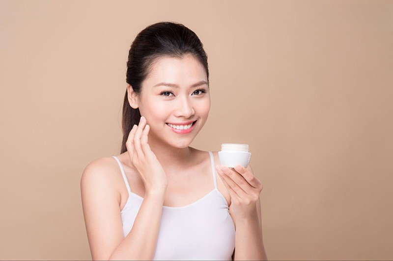 da dầu cũng cần dưỡng ẩm