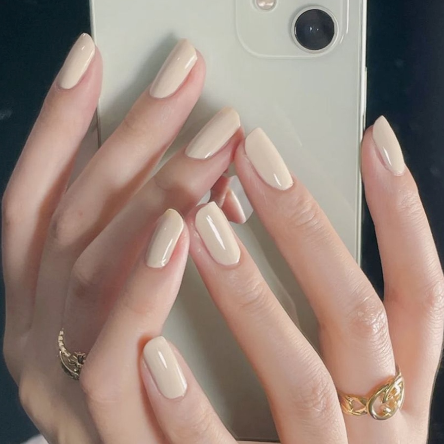 mẫu nail sơn trơn màu tối