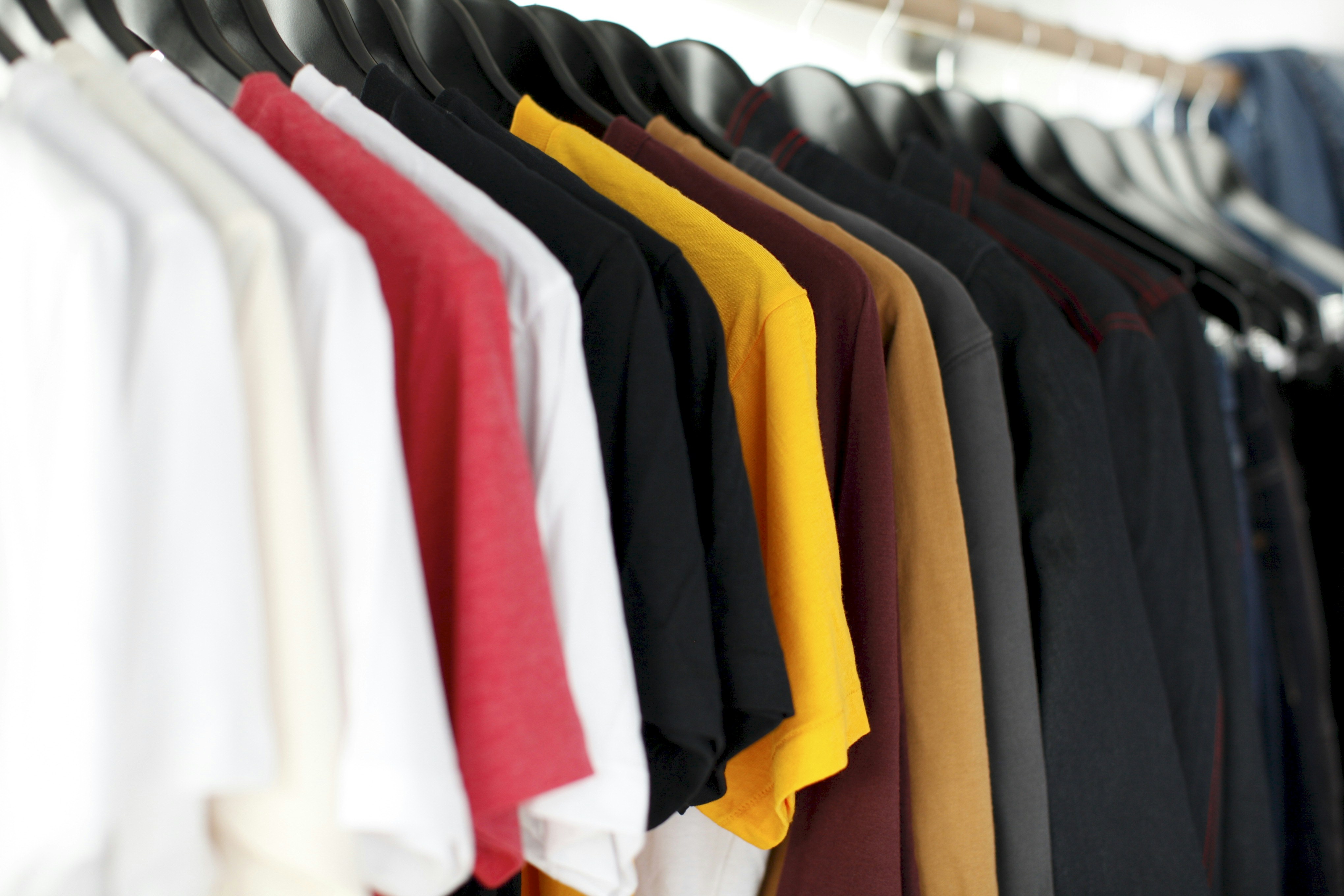 Capsule wardrobe với những món đồ cơ bản thiết yếu