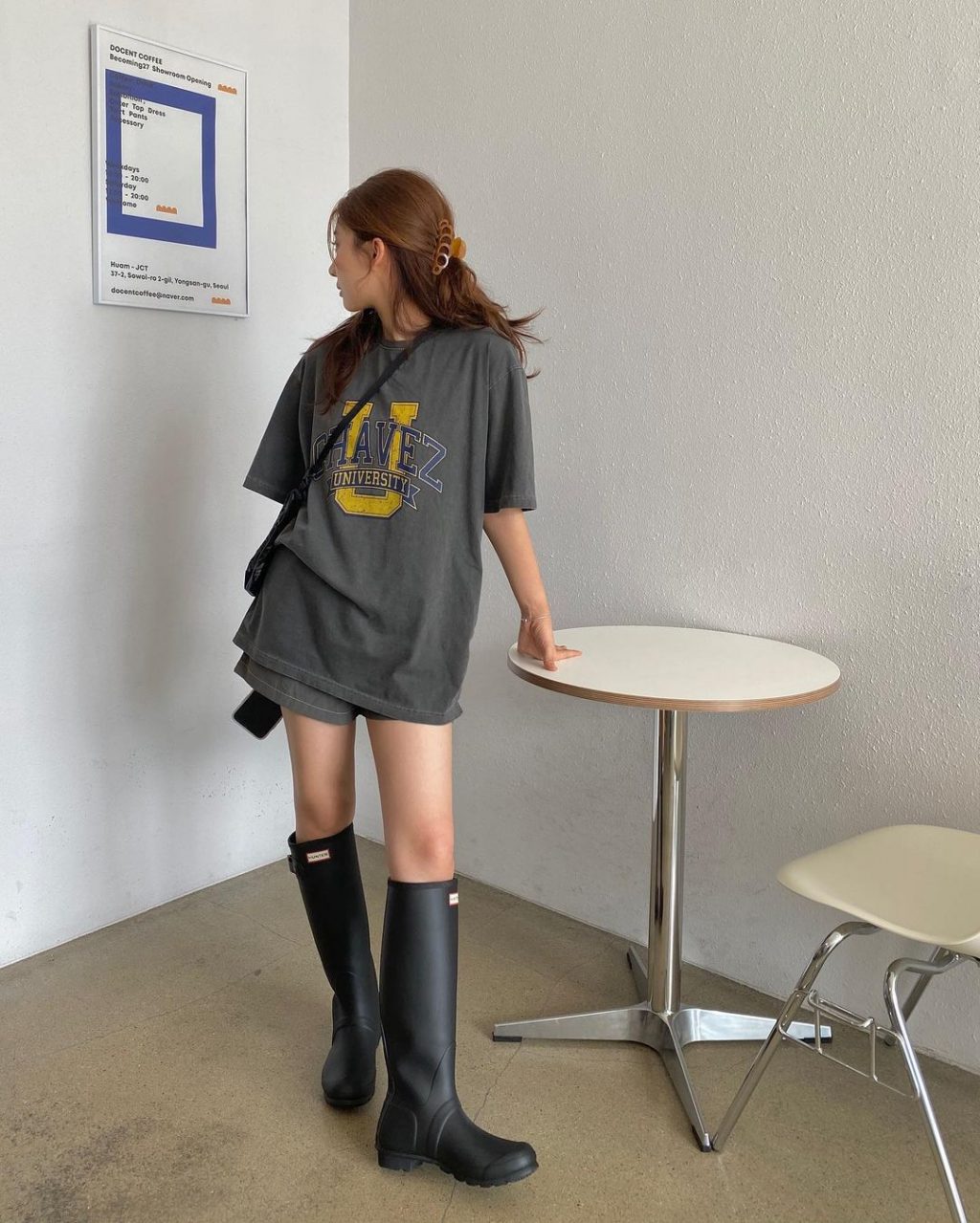 Giày boots và accessories Thu Đông 2025 cho hoàn thiện look