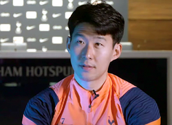 Son Heung-min luôn giữ vững phong độ thanh lịch bất chấp sự thay đổi về môi trường sống