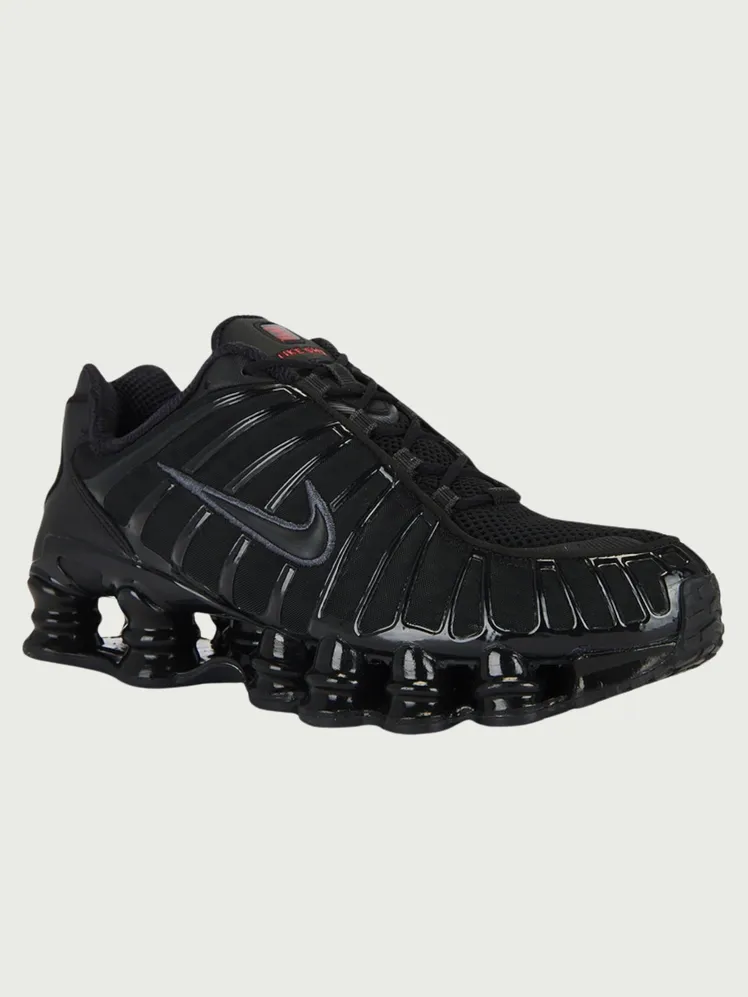 Chi tiết công nghệ sneaker 2026