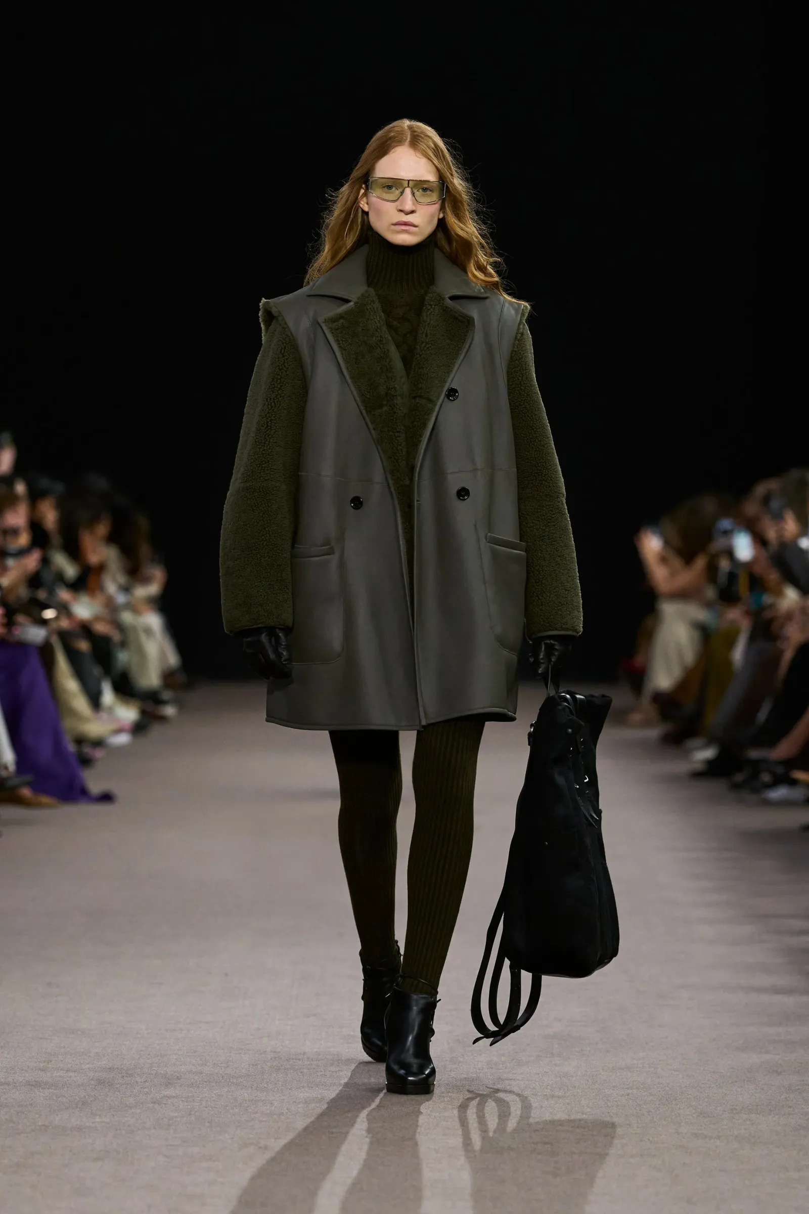 Mẫu legging gân phối cùng blazer trong bộ sưu tập Max Mara thu đông