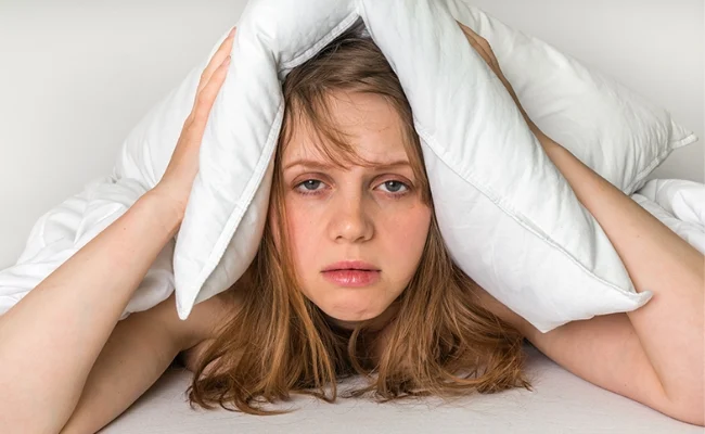 Thay đổi nội tiết tố làm da dễ nổi mụn hơn bình thường (Nguồn: Sưu tầm)