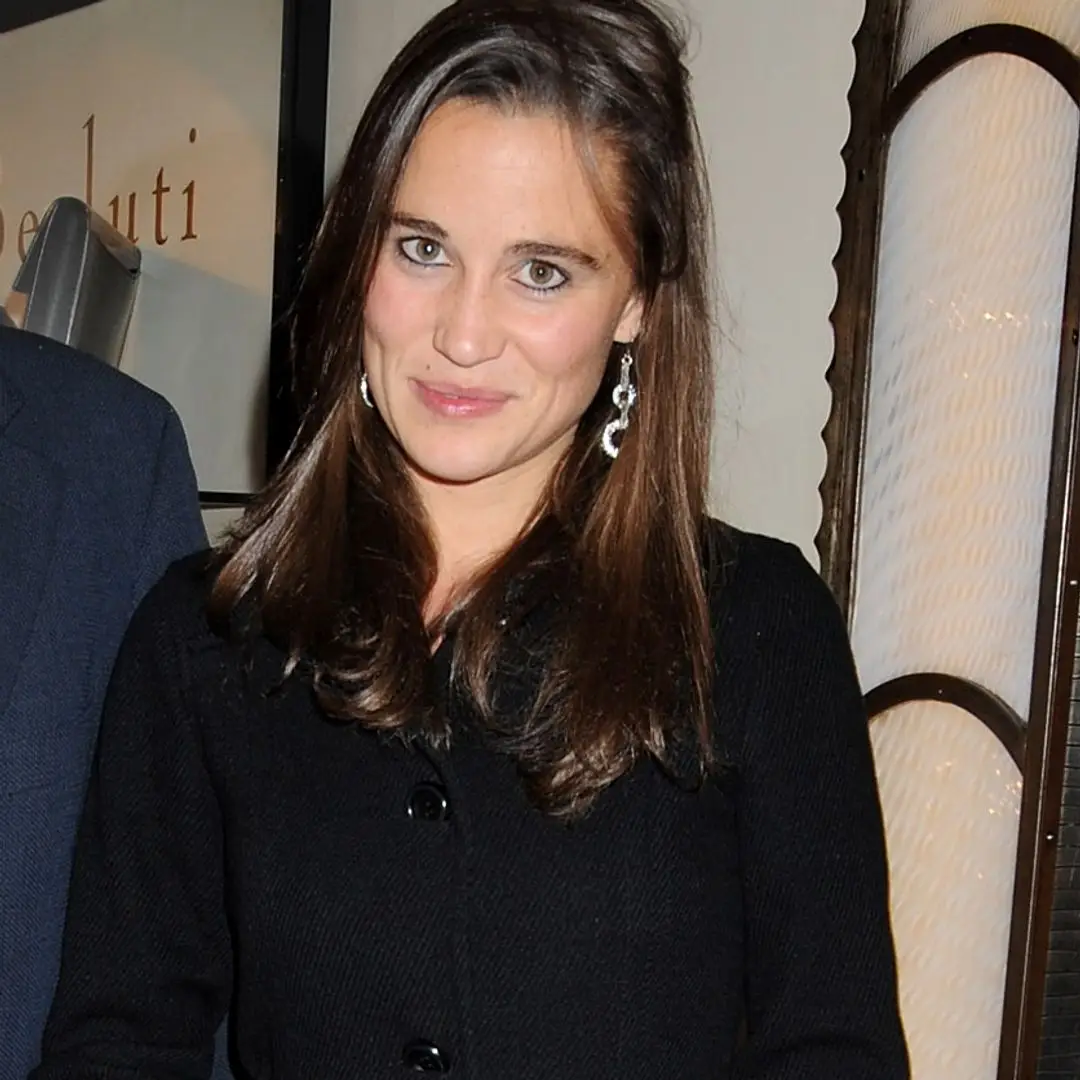 Pippa Middleton với chiếc váy màu sắc thu đông 2026