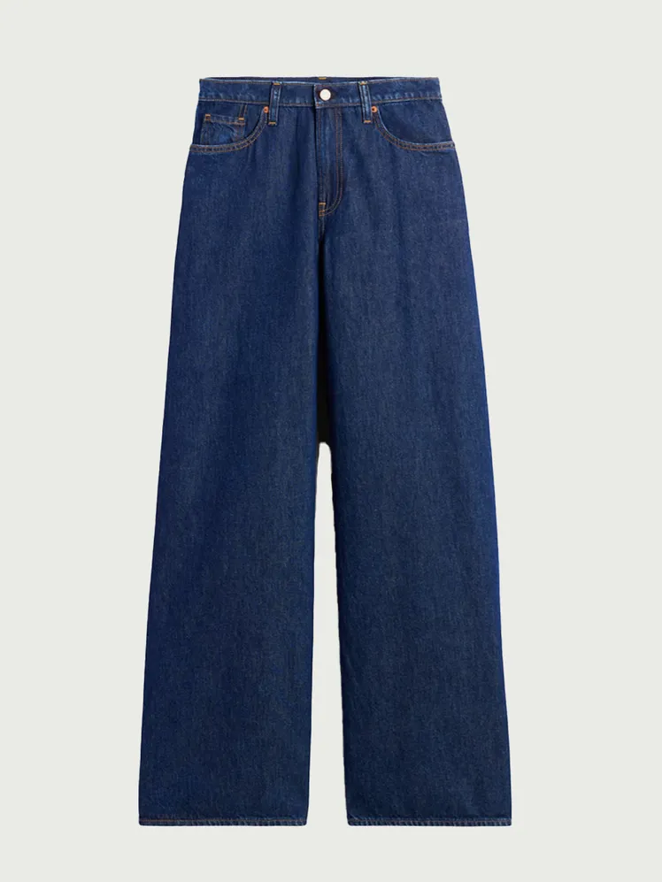 Quần jeans baggy và denim hiện đại phù hợp cho mùa tựu trường 2026