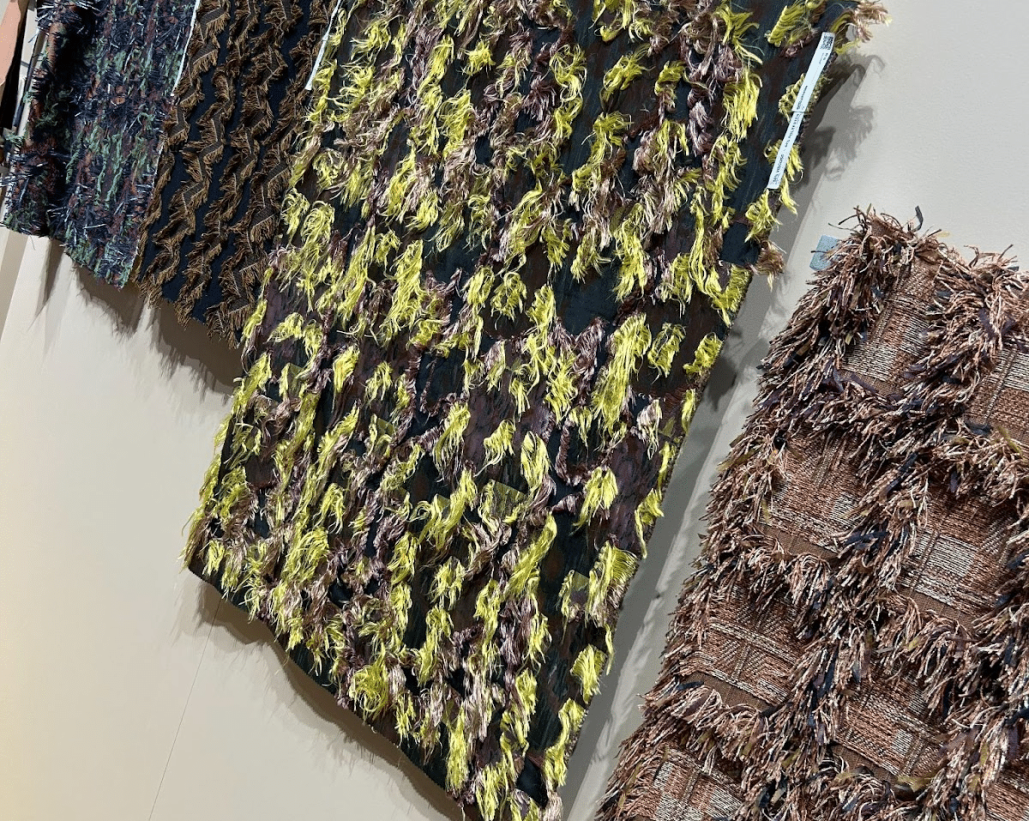 Vải tweeds và pulled threads thủ công