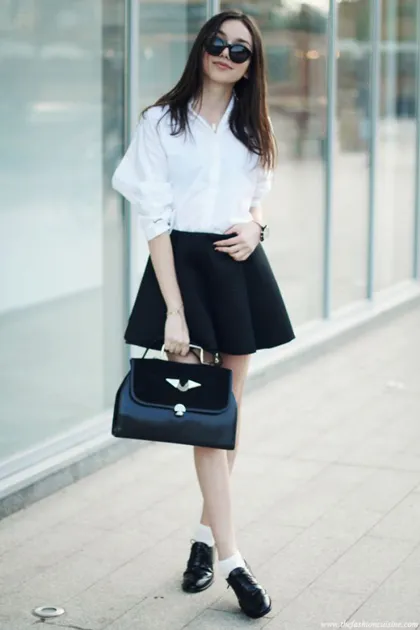 Phụ kiện giúp outfit thực tập sinh nổi bật nhưng vẫn tinh tế