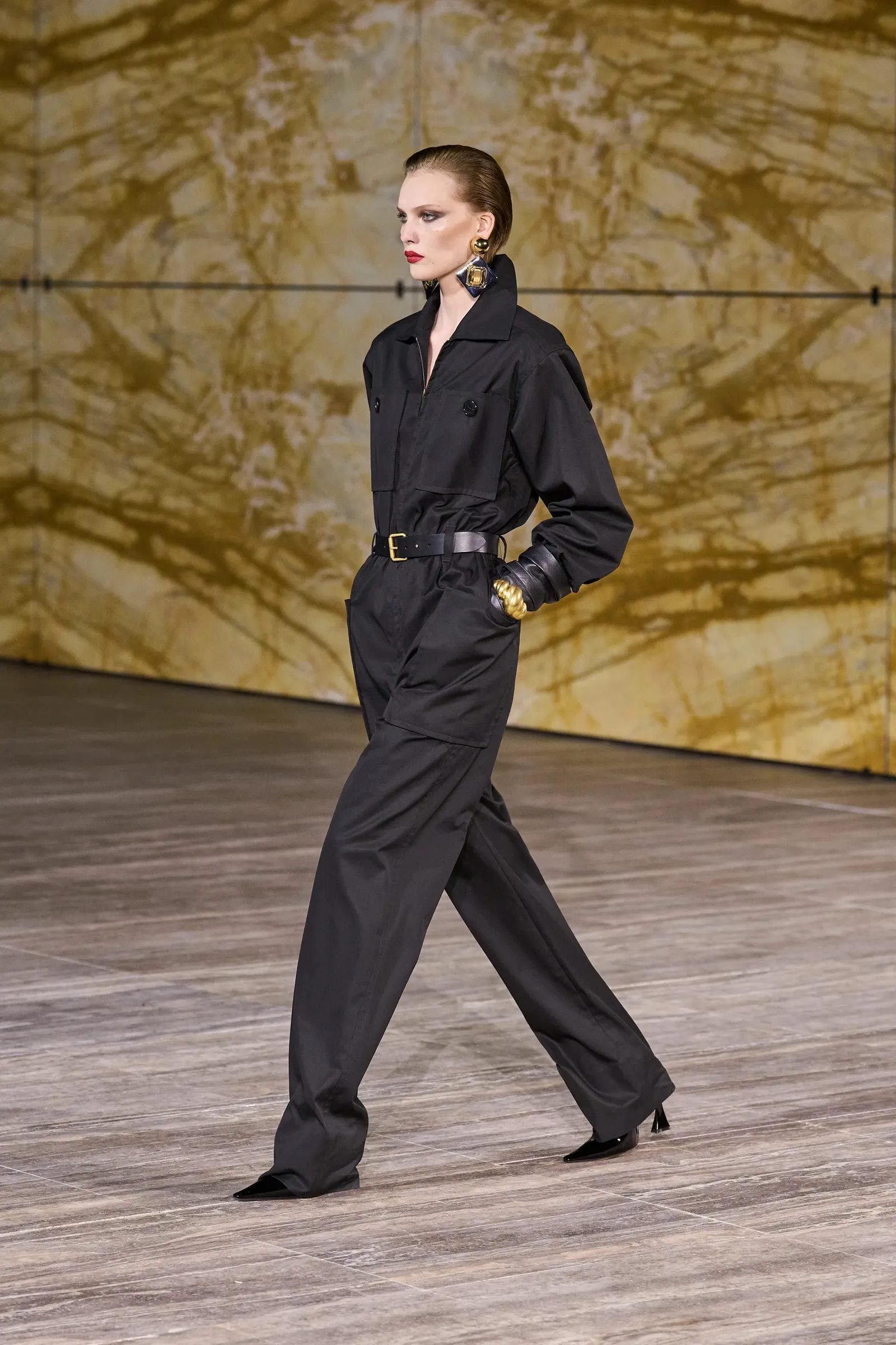 Jumpsuit Saint Laurent BST Xuân Hè 2024