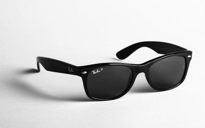 Chiến dịch eyewear SS26 của Versace