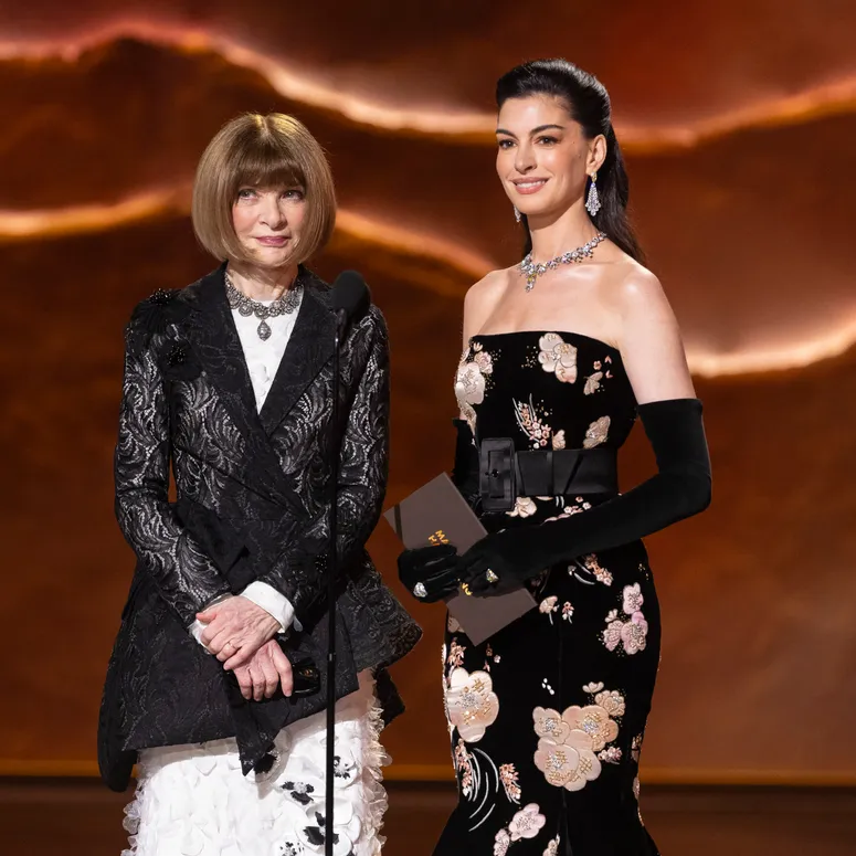 Sân khấu và thảm đỏ tại Oscars 2026