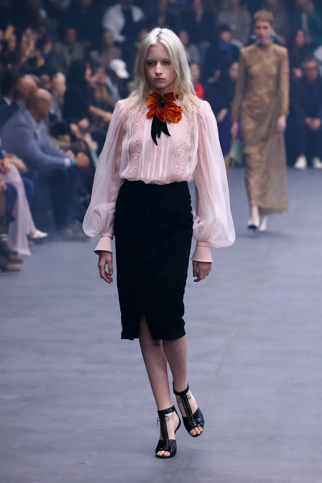 Cortisa Star trên sàn diễn Miu Miu Ready to Wear SpringSummer 2026