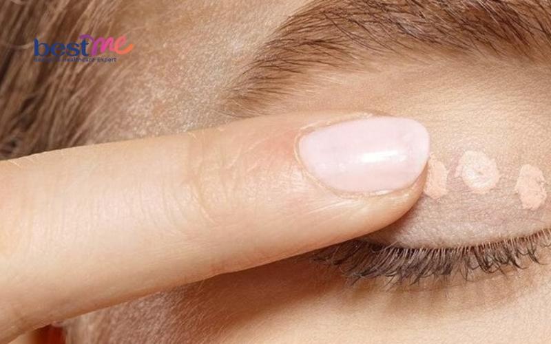 Tạo lớp lót cho vùng da mắt