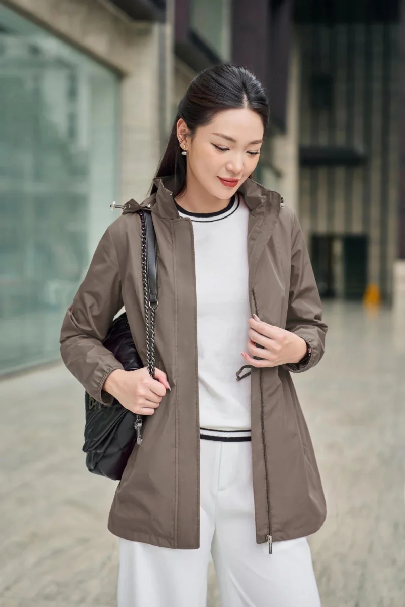 Phối hợp với áo jacket dáng ngắn