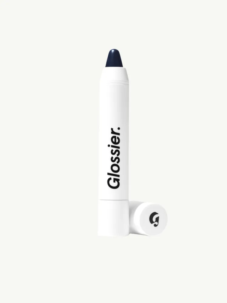 Kohl eyeliner — công cụ tạo độ smudge cho smoky eye