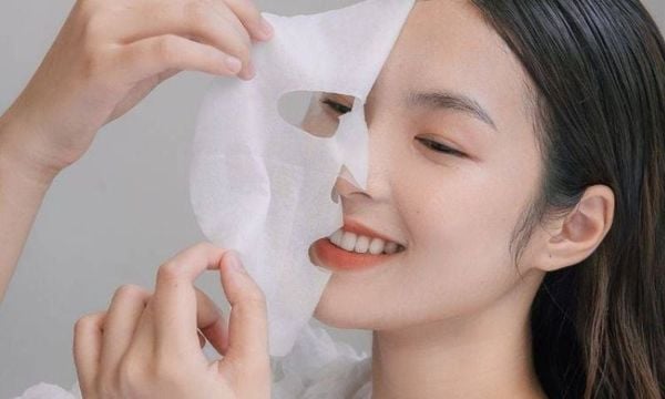Mặt nạ dưỡng da giúp làm dịu và cấp ẩm sau những ngày nắng nóng