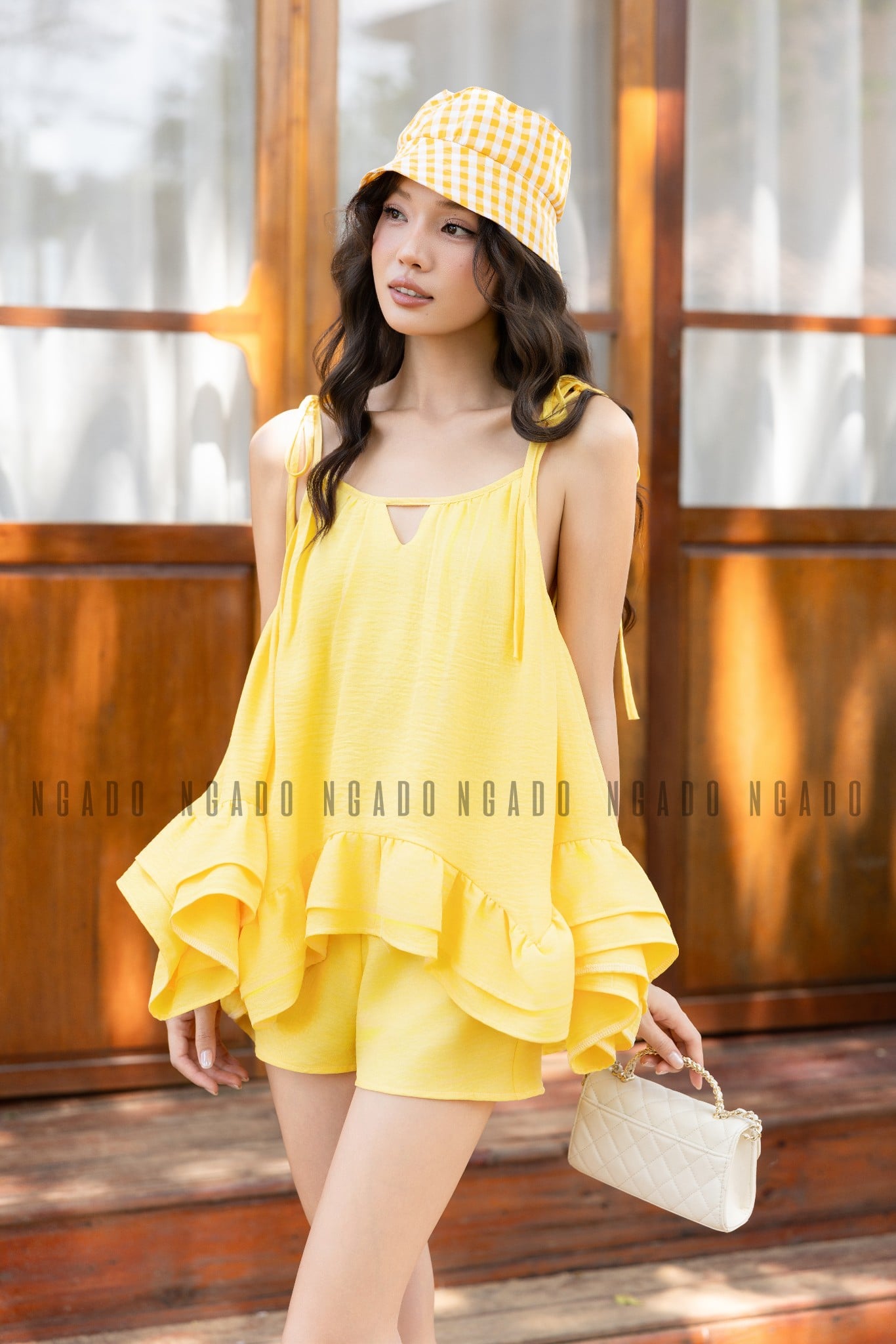 Set áo váy mùa hè linh hoạt và hiện đại
