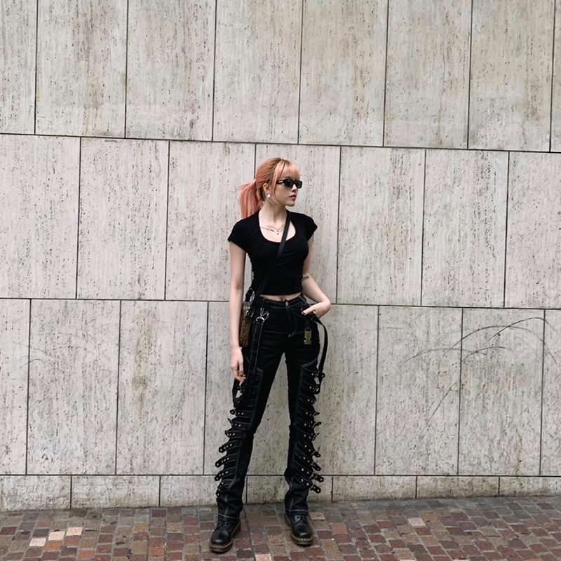 Street style sao Việt 2026 được ứng dụng vào trang phục hàng ngày