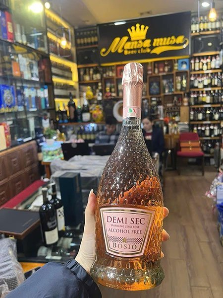 Phong cách vang phù hợp với tiệc