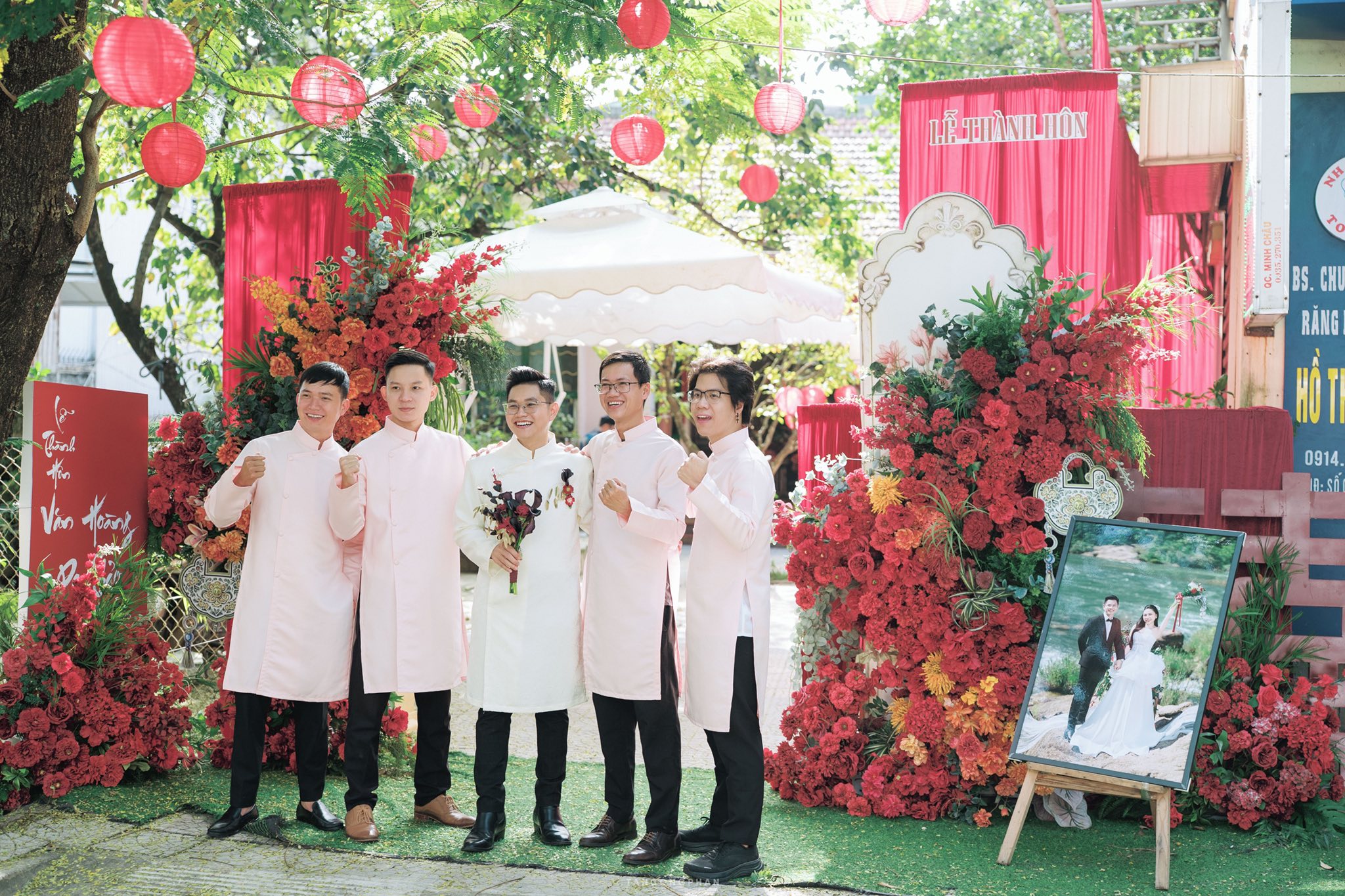 Cặp đôi hạnh phúc trong ngày cưới đẹp tại Capella Gallery Hall TPHCM