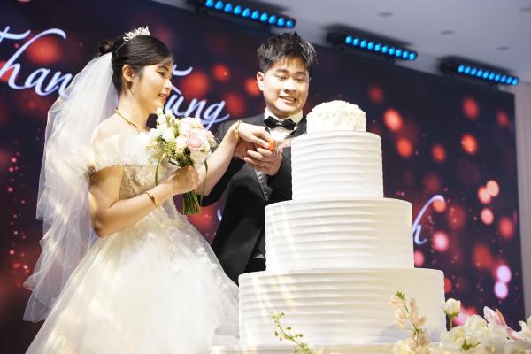 Không gian sảnh tiệc cưới Golden Palace phù hợp nhiều phong cách trang trí
