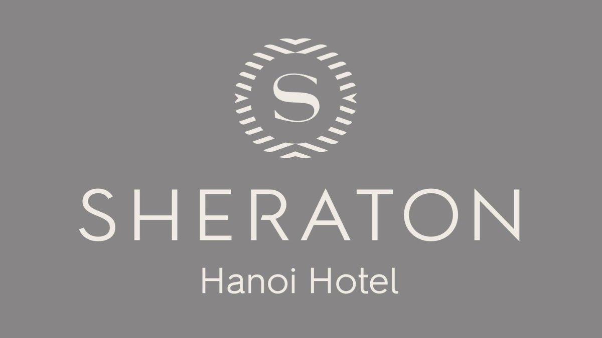 Không gian tiệc cưới tại khách sạn trang trí hoa tươi nhập khẩu