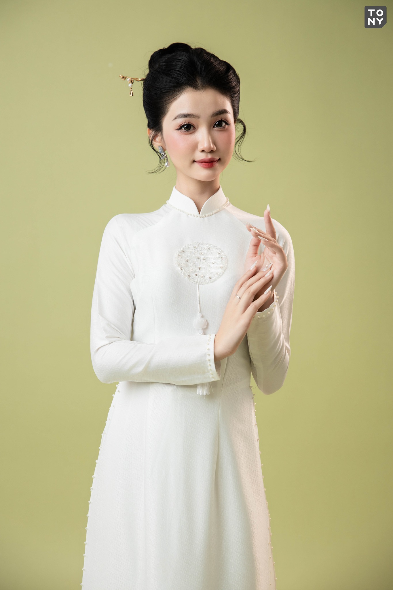 Áo dài cô dâu ngày cưới