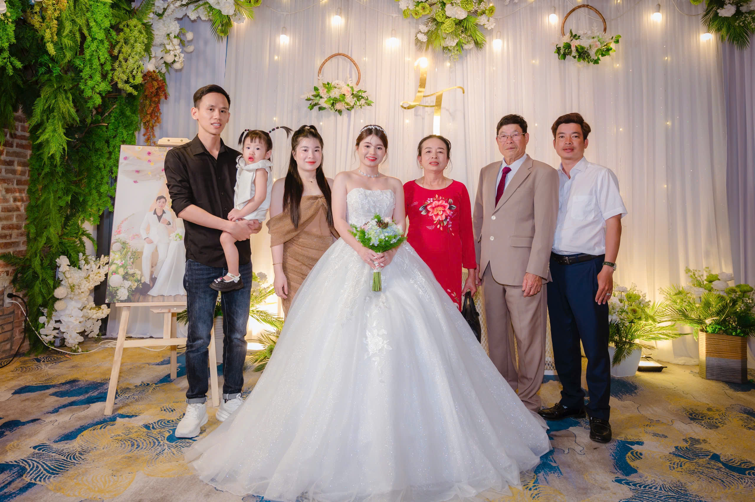 Tư vấn miễn phí tại Jolie